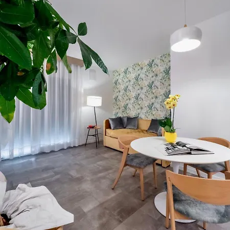 Venice Apartment *