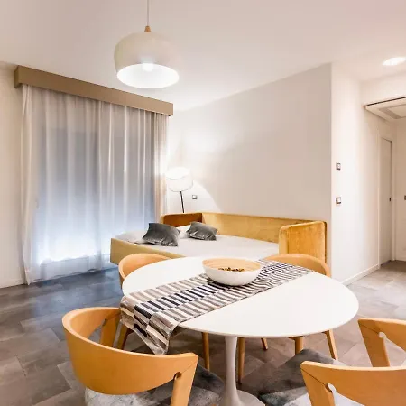 Venice Apartment *